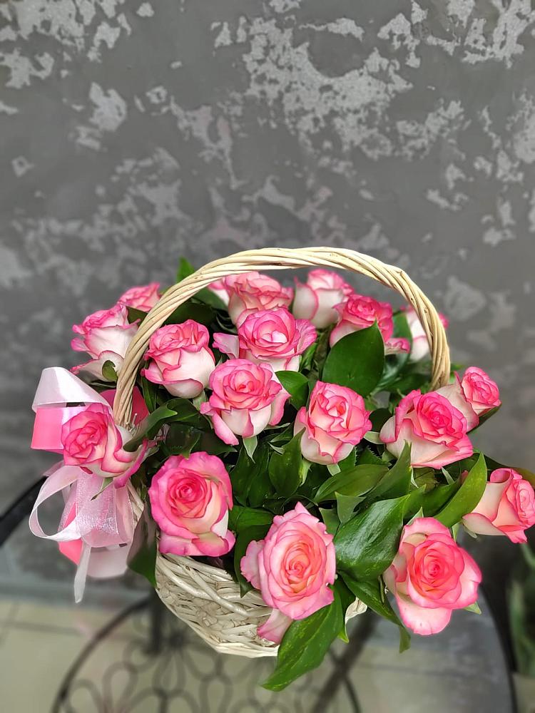 Цветочная композиция из Розы в корзине в Иншинский