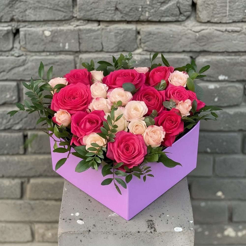 Цветочная композиция из Розы в коробке в Иншинский