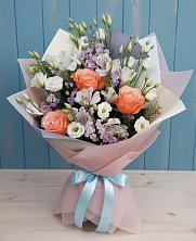 Букет цветов из:  Лизиантусы, Розы, Альстромерии и Гипсофила в Иншинский