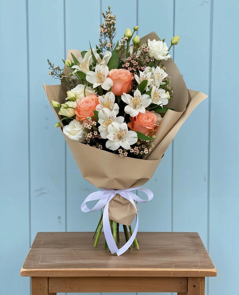 Букет цветов из: Альстромерии, Лизиантусы, Розы и Хризантемы в Иншинский